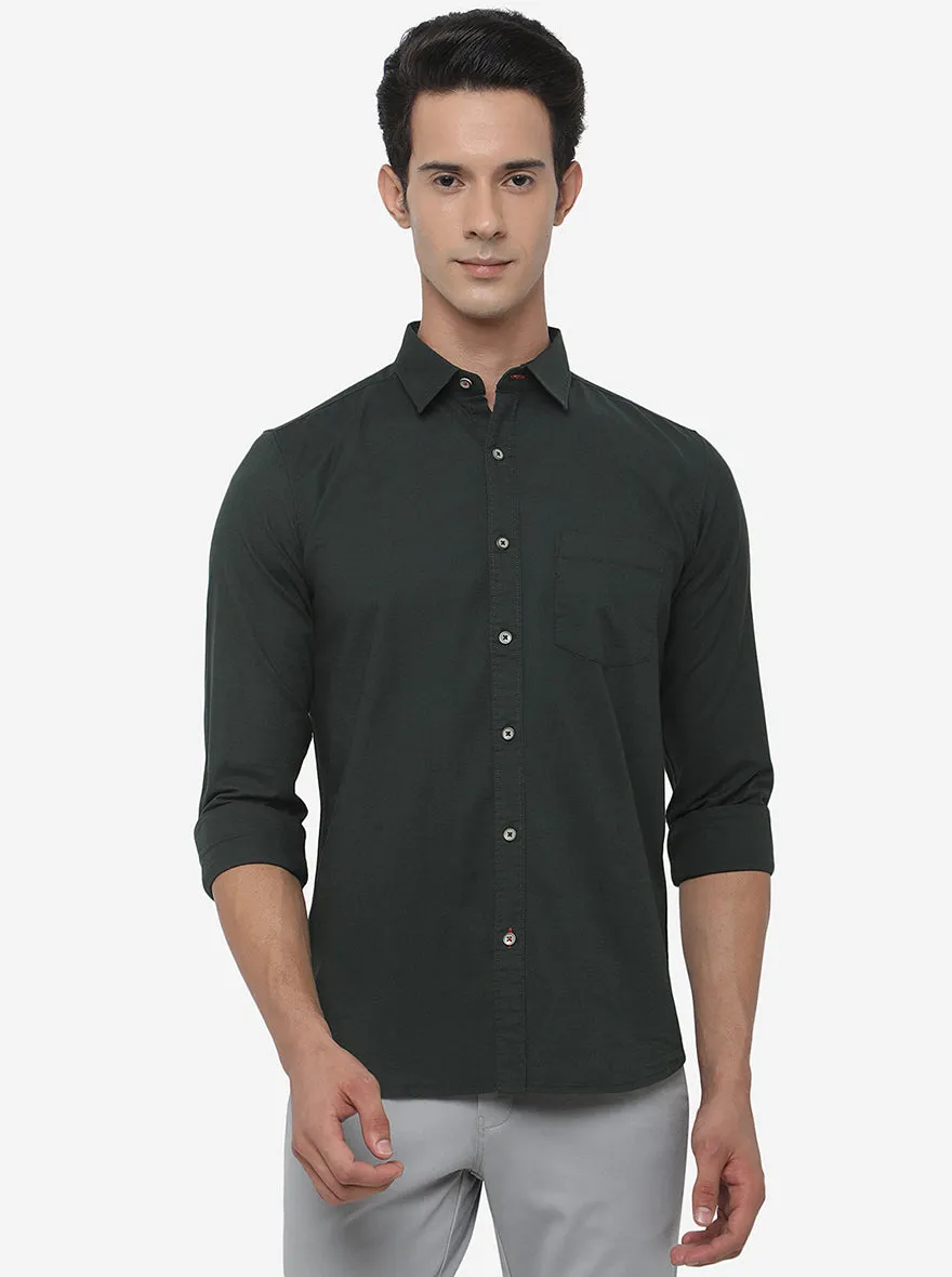 Dark Green Solid Slim Fit Semi Casual Shirt | JadeBlue