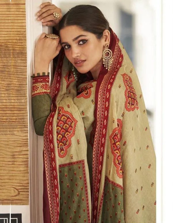 Mumtaz Lawn Cotton Unstitched Green Salwar Suit Material With Neck Embroidery